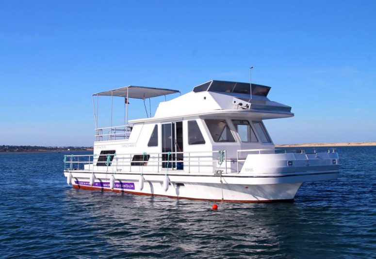 barco-casa-rio
